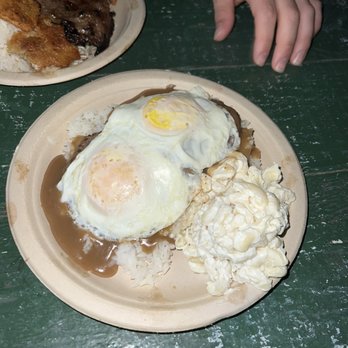 Rainbow Drive-In - The Loco Moco Plate - Hawaiian Near Me - Honolulu, Hawaii Rainbow Drive-In - The Loco Moco Plate - Hawaiian Near Me - Honolulu, Hawaii