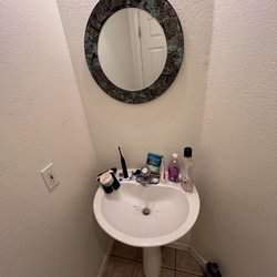 Kings Clean Team - Bathroom Clean Before