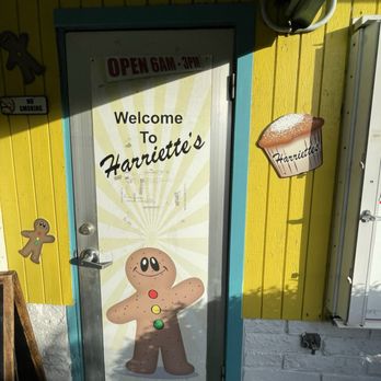 Harriette's Restaurant - Exterior - Breakfast & Brunch Near Me - Key Largo, Florida