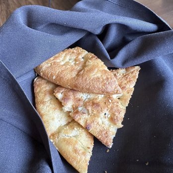 Divan Restaurant - Bread - Persian/Iranian Near Me - Mclean, Virginia