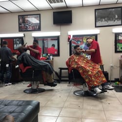 House of Fadez Barbershop - Boys at work!