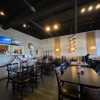 Pho 815 - Vietnamese Near Me - Rockford, Illinois