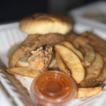 Jimmy Pearls - Uncle Genes Fish sandwich - Seafood Near Me - Charlotte, North Carolina Jimmy Pearls - Uncle Genes Fish sandwich - Seafood Near Me - Charlotte, North Carolina