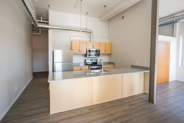 Baltimore Station by null