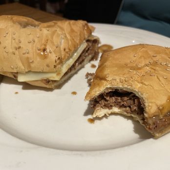 Giorlando's Restaurant - Roast beef - Italian Near Me - Metairie, Louisiana