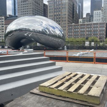 Cloud Gate - Public Art Near Me - Chicago, Illinois