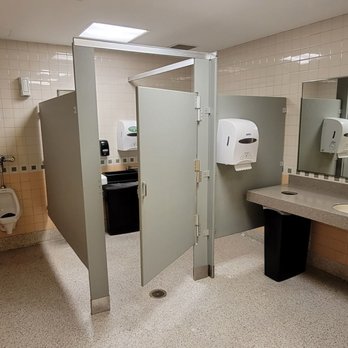 Publix Super Markets - Seriously folks, if you gotta go while shopping, don't be frightened, it's the cleanest public restroom I've ever been in !! - Drugstores Near Me - Jupiter, Florida
