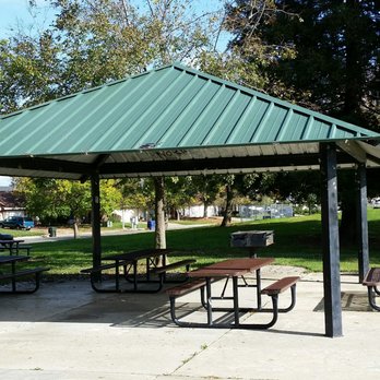 Danny Nunn Park - Shaded picnic area with tables & BBQ's - Community Gardens Near Me - Sacramento, California Danny Nunn Park - Shaded picnic area with tables & BBQ's - Community Gardens Near Me - Sacramento, California