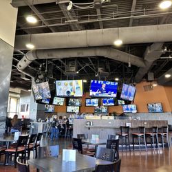 Sandia Casino Sports Bar - Inside