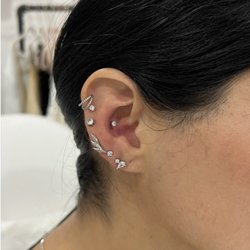 Lenozella - Conch piercing at Lenozella Boutique & Piercing
