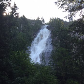 Shannon Falls Provincial Park - Parks Near Me - Squamish, British Columbia Shannon Falls Provincial Park - Parks Near Me - Squamish, British Columbia