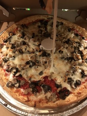 Cheesy Pizza by null