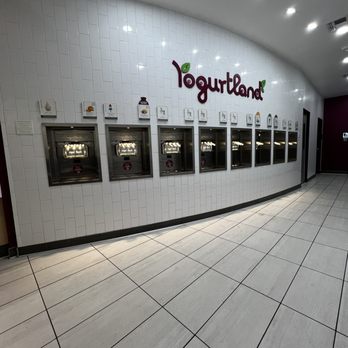 Yogurtland - Broken machines again. - Ice Cream & Frozen Yogurt Near Me - Plano, Texas