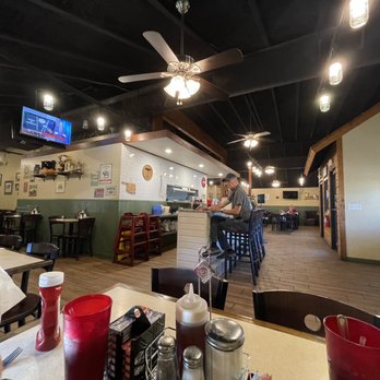 Magnolia Cafe - Main dining area - Cafes Near Me - Durant, Oklahoma