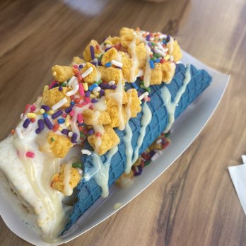 Frosty'Nauts - Captin' Crunch a/ sprinkles! - Ice Cream & Frozen Yogurt Near Me Frosty'Nauts - Captin' Crunch a/ sprinkles! - Ice Cream & Frozen Yogurt Near Me