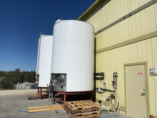 Pacific Wine Services by null