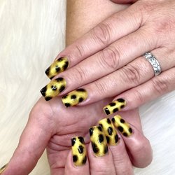 Marble Nails and Spa