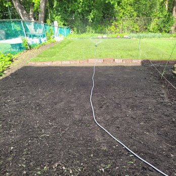 Espinoza Twin Brothers - Smaller garden area cleaned and ready to plant. Back half replaced with sod! - Landscaping Near Me Espinoza Twin Brothers - Smaller garden area cleaned and ready to plant. Back half replaced with sod! - Landscaping Near Me
