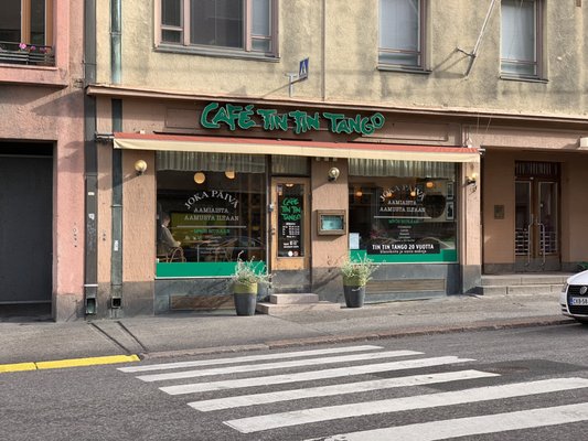 Café Tin Tin Tango by null