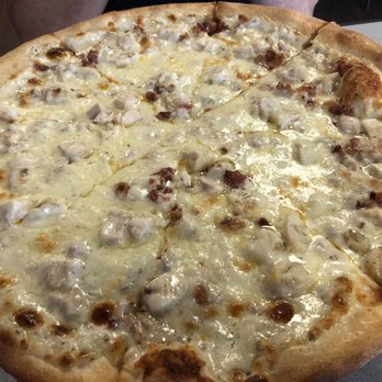 Casa Mia Pizzeria - Chicken Bacon Ranch Pizza - Pizza Near Me - Jacksonville, North Carolina