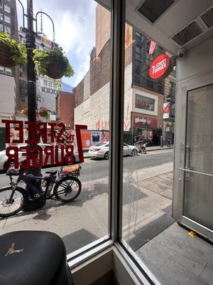 7th Street Burger Financial District by null