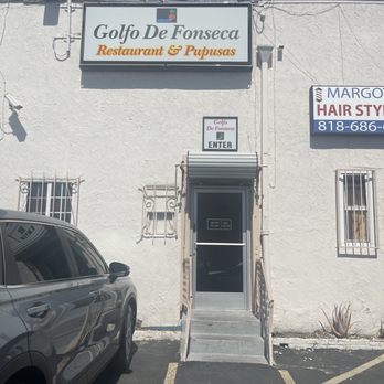 Golfo De Fonseca Restaurant - Back entrance - Latin American Near Me - Pacoima, California Golfo De Fonseca Restaurant - Back entrance - Latin American Near Me - Pacoima, California