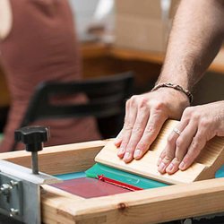 Paradise Screen Printing - The customized t-shirts from Paradise Screen Printing are produced by highly experienced experts who are dedicated to customer satisfaction.