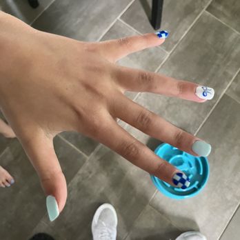 Nail Spa - My sisters nails - Nail Salons Near Me - Bardstown, Kentucky