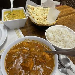 Mehfil Indian Cuisine - Garlic naan, Salmon Tikka Masala, rice