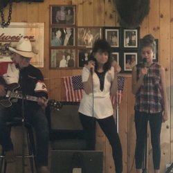 7R Guest Ranch Bar & Lounge