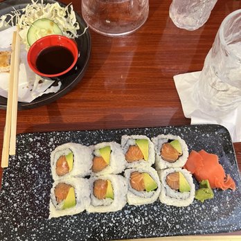 Hefun - Salmon Hand Roll - Japanese Near Me - Blacksburg, Virginia