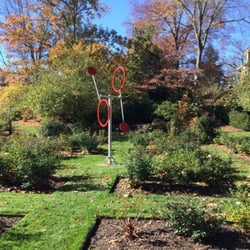 Beacon Unitarian Universalist Congregation in Summit - Summit Reeve-Reed  botanical garden in autumn