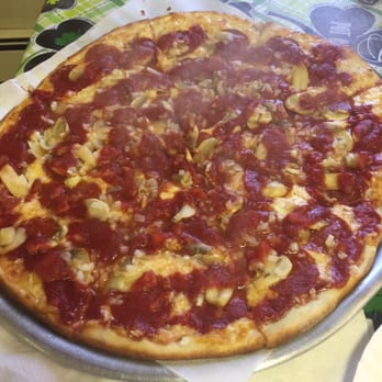 Gerry's Pizzeria - Sweet sauce - Pizza Near Me - Wilkes Barre, Pennsylvania