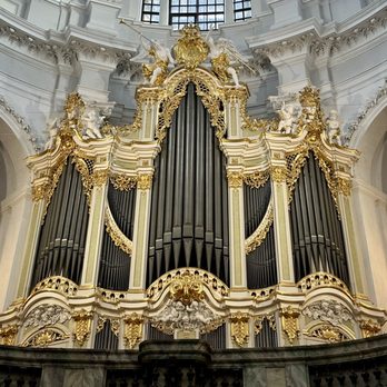 Kathedrale Ss. Trinitatis - Alte Hofkirche - Orgel [12.2022] - Churches Near Me - Dresden, SN