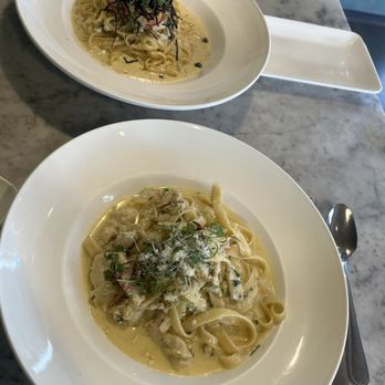 Caffe Concerto - Uni pasta and chicken Alfredo - Pizza Near Me - Los Angeles, California