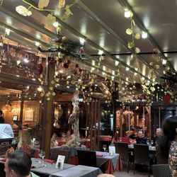 Hôtel Restaurant Les Pins - Inside