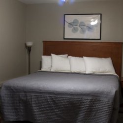 Lighthouse Inn - Lighthouse Inn