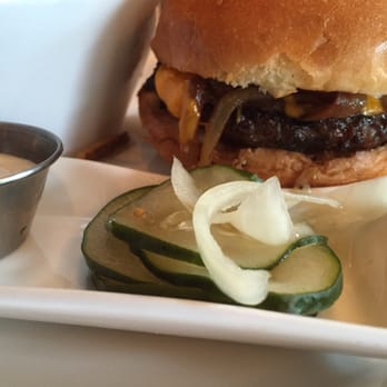 J Bistro Downtown - New American Near Me - Sandusky, Ohio