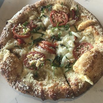 Mellow Mushroom Short Pump - The Great White - Pizza Near Me - Henrico, Virginia Mellow Mushroom Short Pump - The Great White - Pizza Near Me - Henrico, Virginia
