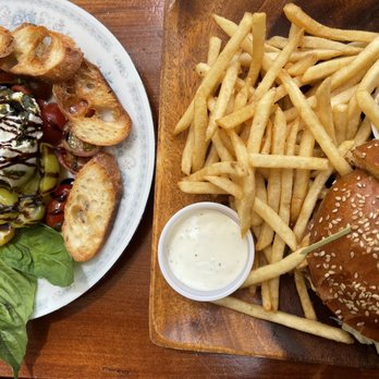 Cafe on 27 - Burger and burrata salad - Breakfast & Brunch Near Me - Topanga, California Cafe on 27 - Burger and burrata salad - Breakfast & Brunch Near Me - Topanga, California