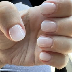Boat Club Nails Spa - Nude and white ombré. Short - round - dip