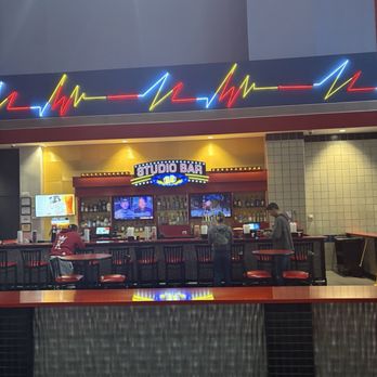 MJR Southgate Cinema - Cinema Near Me - Southgate, Michigan MJR Southgate Cinema - Cinema Near Me - Southgate, Michigan