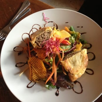 Les Petites Gouttes - Empenadas - French Near Me - Paris, 75 Les Petites Gouttes - Empenadas - French Near Me - Paris, 75