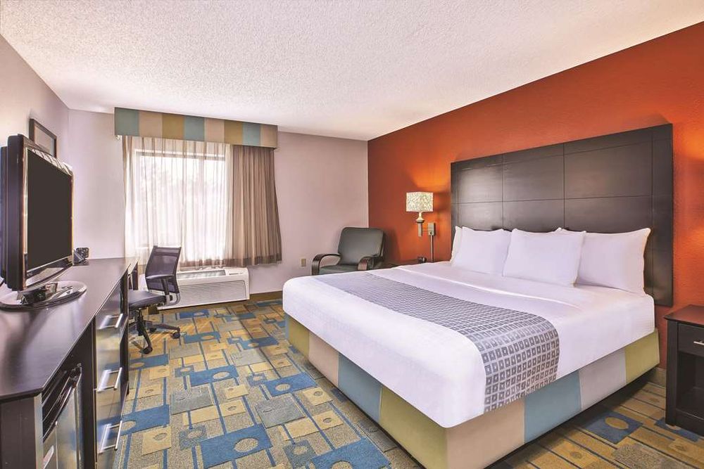 La Quinta Inn by Wyndham Toledo Perrysburg
