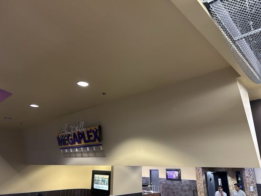 MEGAPLEX 8 AT THANKSGIVING POINT - Updated June 2026 - 73 Photos & 108