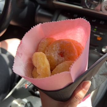 Little Lucy's Mini Donuts - 12ct Italian cream cake - Food Trucks Near Me - Austin, Texas Little Lucy's Mini Donuts - 12ct Italian cream cake - Food Trucks Near Me - Austin, Texas