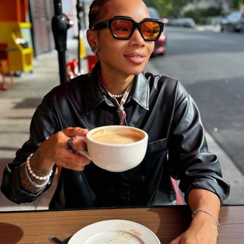 Fred 62 - Caramel cinnamon latte - Diners Near Me - Los Angeles, California Fred 62 - Caramel cinnamon latte - Diners Near Me - Los Angeles, California