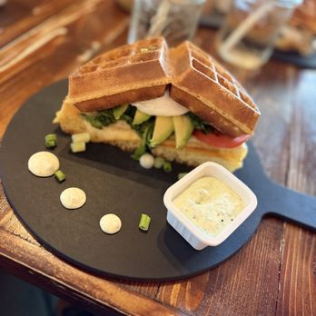 bullig  - The Bulling Waffle - Cafes Near Me - Fort Myers, Florida