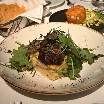 Canoe - Kangaroo - New American Near Me - Atlanta, Georgia