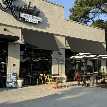 Amelie’s - Exterior - Cafes Near Me - Charlotte, North Carolina